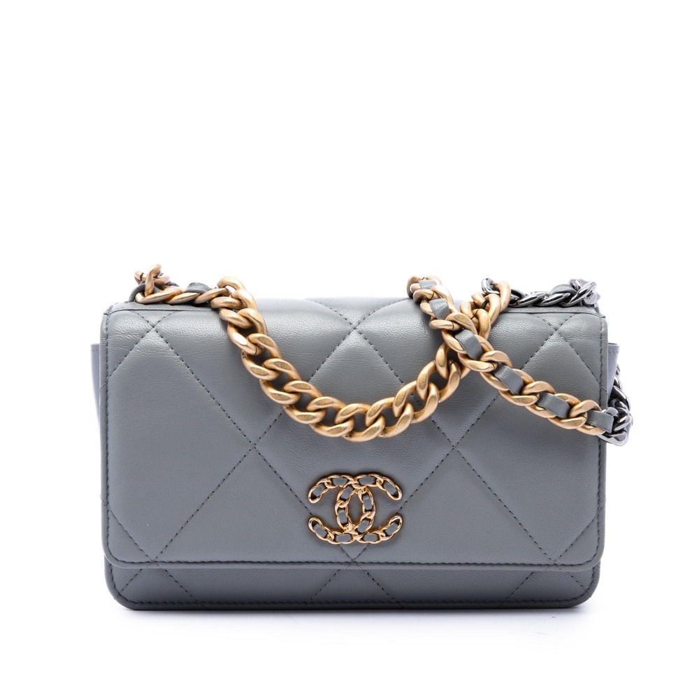 Pre-Loved Chanel Quilted Lambskin 19 Wallet on Chain
